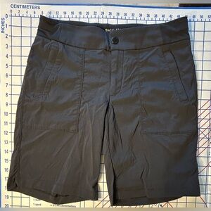 Athleta Black Trekkie Bermuda Shorts Nylon Stretch - Women's Size 4